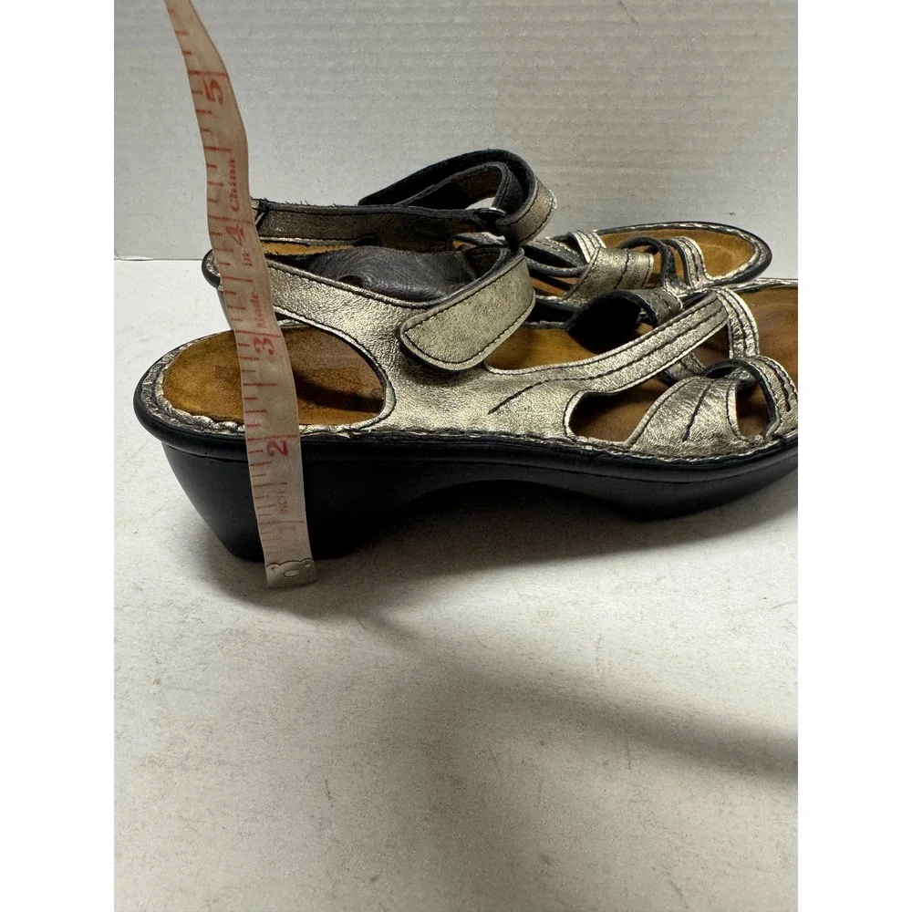 Naot metallic pewter